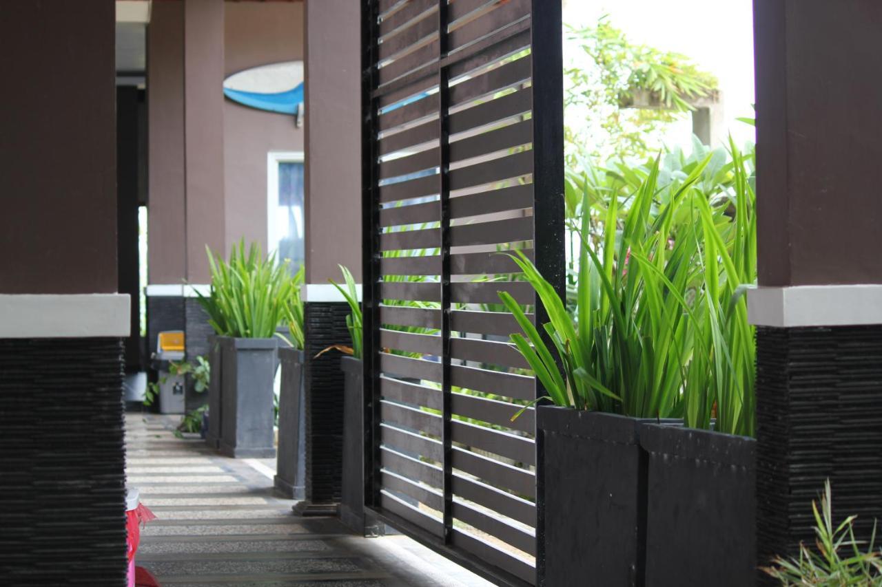Oseda Nias Surf House Hotel Hilibotodane Exterior photo